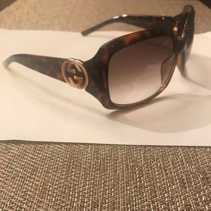 Gucci sunglasses with case
